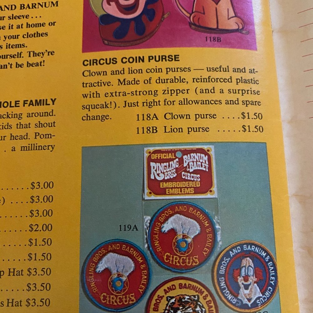 Vintage Ringling Brothers 1977 Circus Show Book - Picture 9 of 16